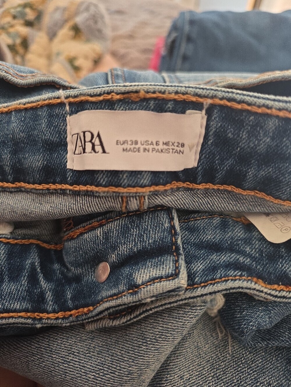 Zara High Rise Split Hem Distressed Skinny Jeans Medium Wash Size 6 - Picture 6 of 7